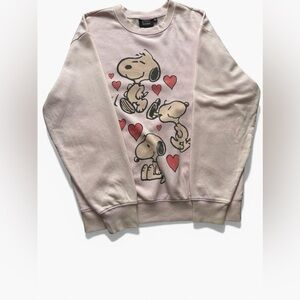 Peanuts Snoopy Graphic Sweatshirt Hearts Pink Beige Crewneck Size M